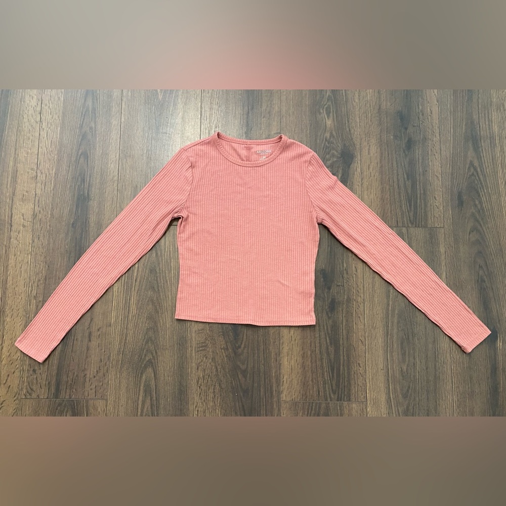 Junior’s Arizona Jean Dusty Rose Baby Tee XS